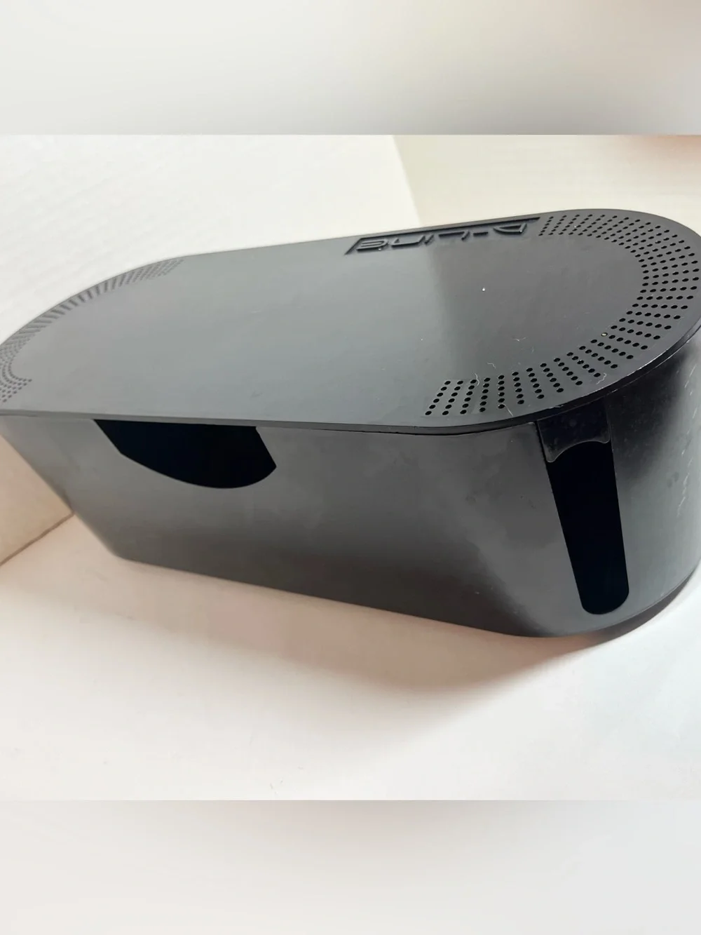 Large Black Computer/Phone/TV Cable Management Box Organizer (Mint)